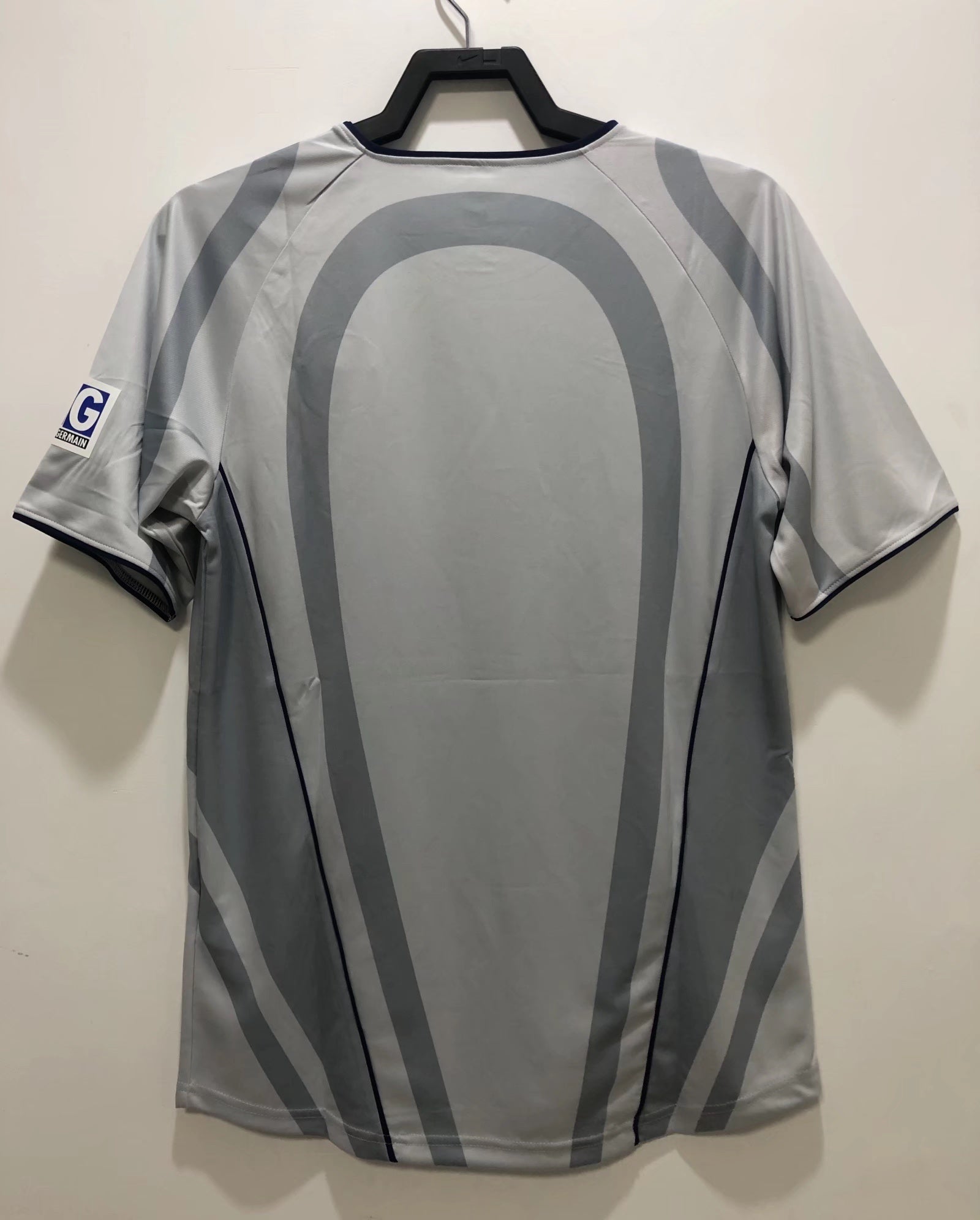 פריז סאן זרמן רטרו 2001/2002