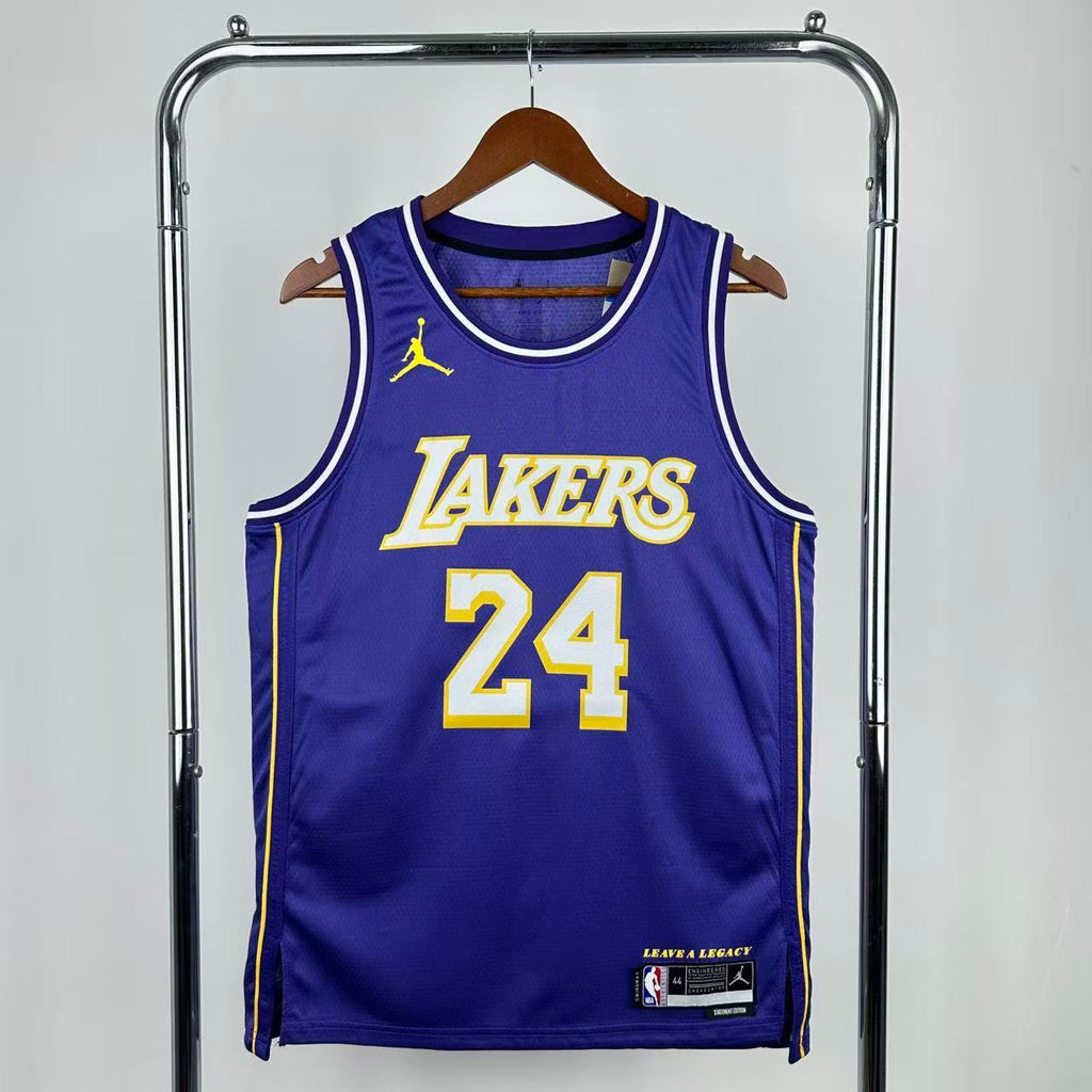 גופיית לייקרס 25/26 לזכר קובי בראיינט ז"ל NBA