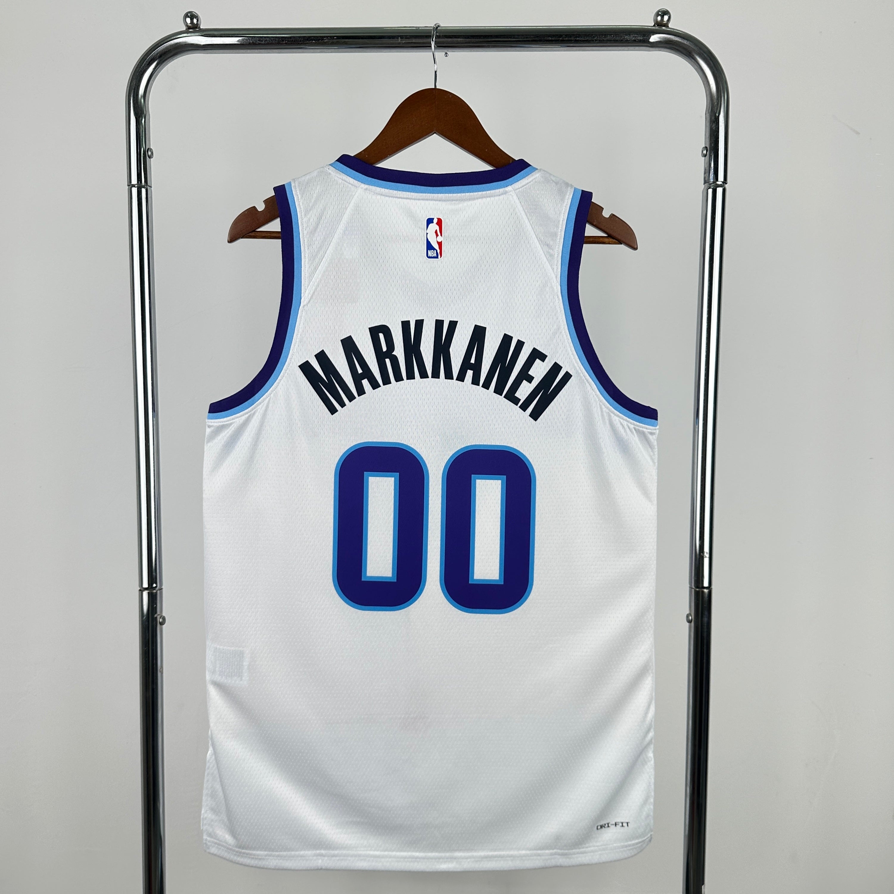 גופיית יוטה ג'אז ג'ורדן קלארקסון 25/26 NBA